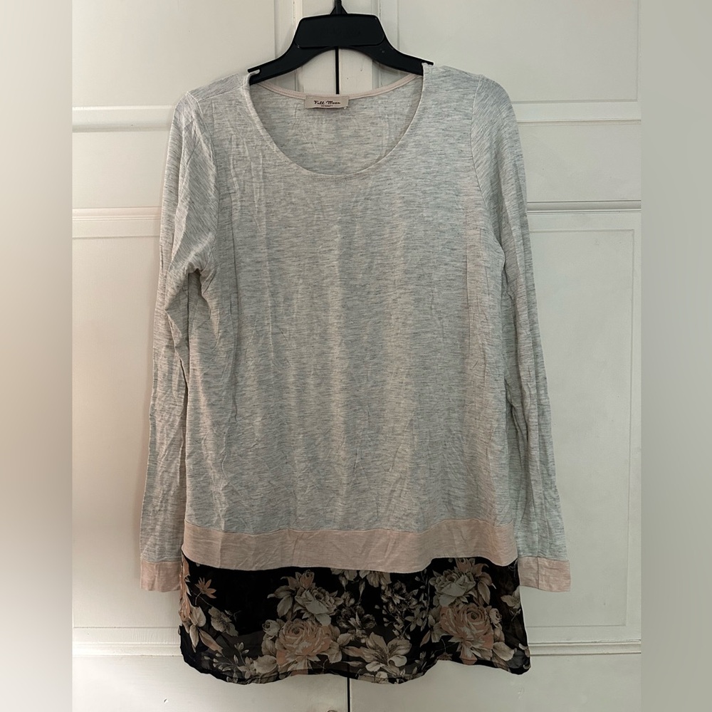 Full Moon maternity shirt